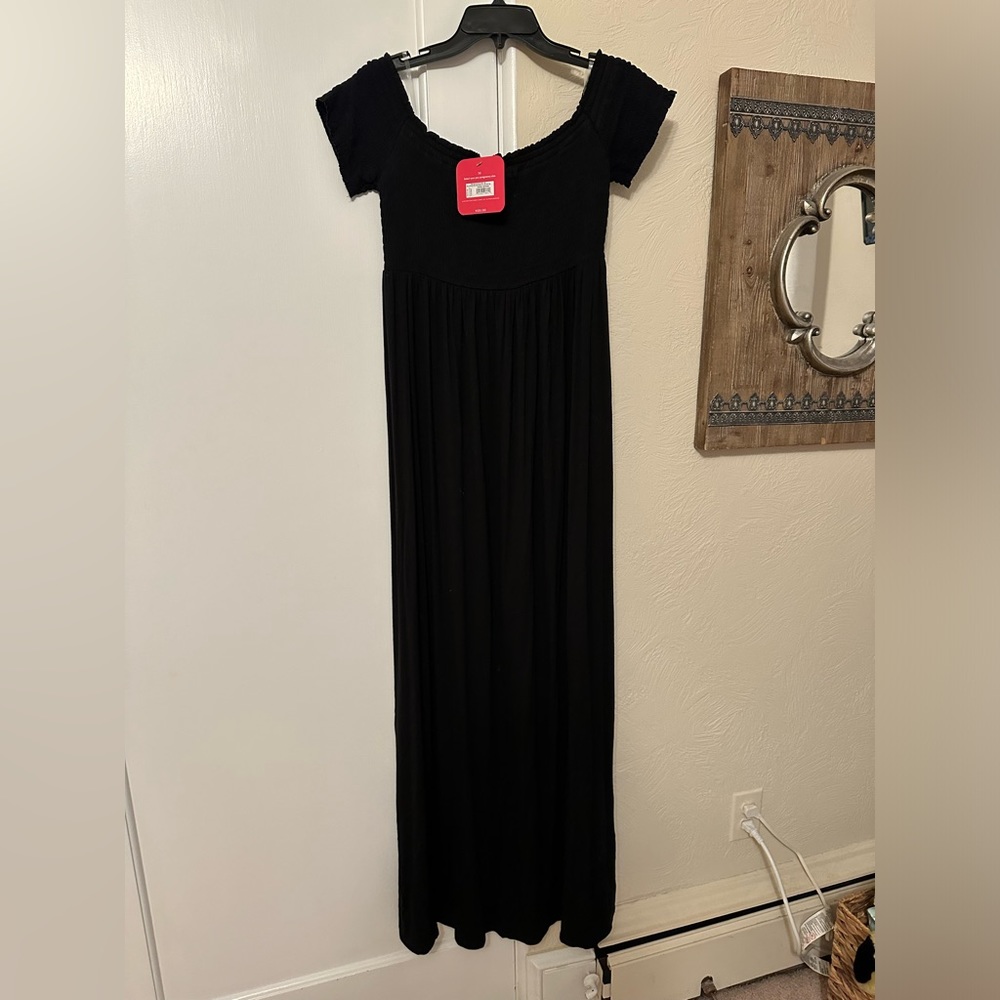 Isabel maternity smocked maxi dress NWT